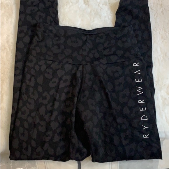 Active leggings